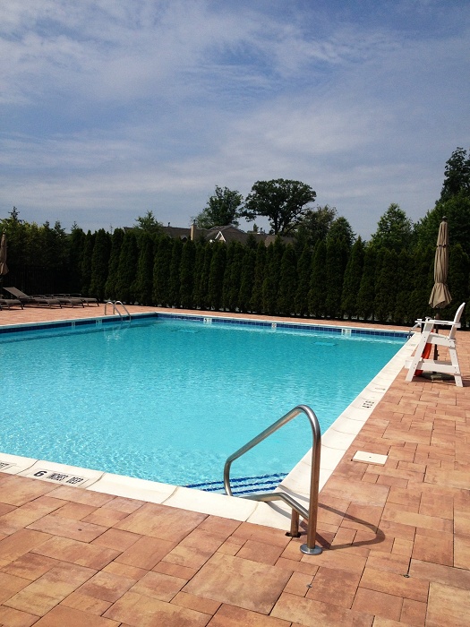 The Chatham at North Hills Amenities Community Pool